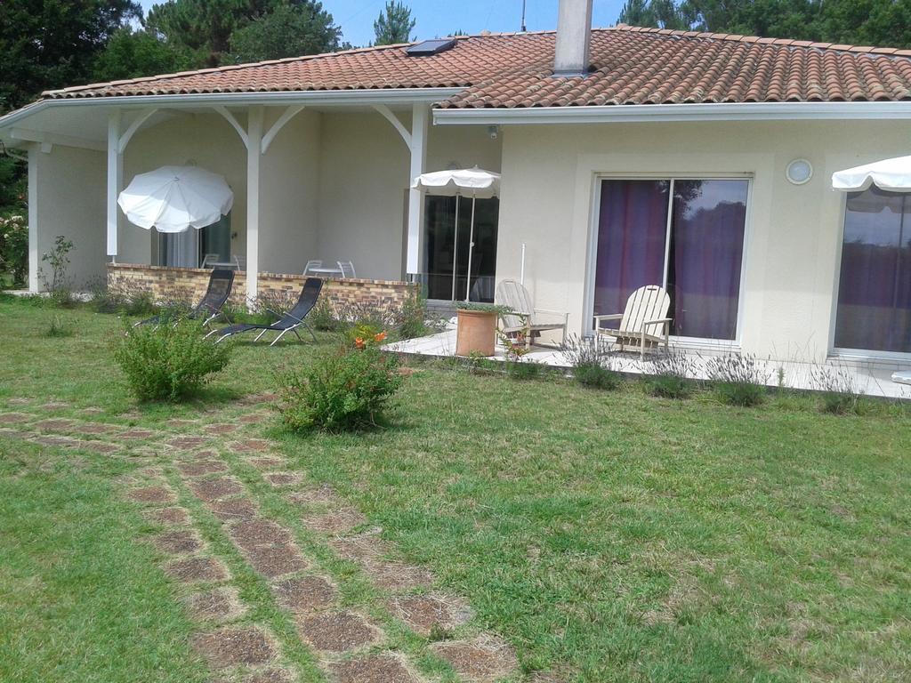 Chambres "Blanches" , Batiment Secondaire Hotel La Caravelle, Vue Jardin Biscarrosse-Plage Buitenkant foto